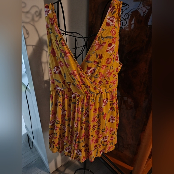 Spring romper - Picture 2 of 2